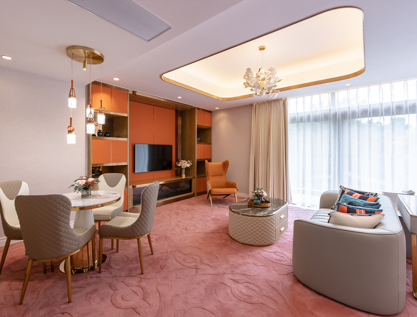 Royal Oaks interior design project Right horizontal image 3